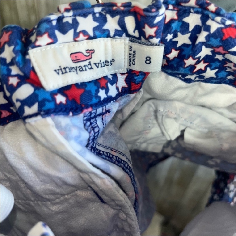 Vineyard Vines Kids Star Shortss - Picture 6 of 6